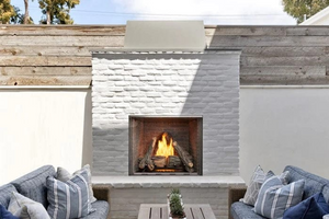 Courtyard Outdoor Fireplace with Traditional Stacked Concrete Refractory - ODCOUG-42TS: 42-Inch Variant - OUTDOOR LIFESTYLE